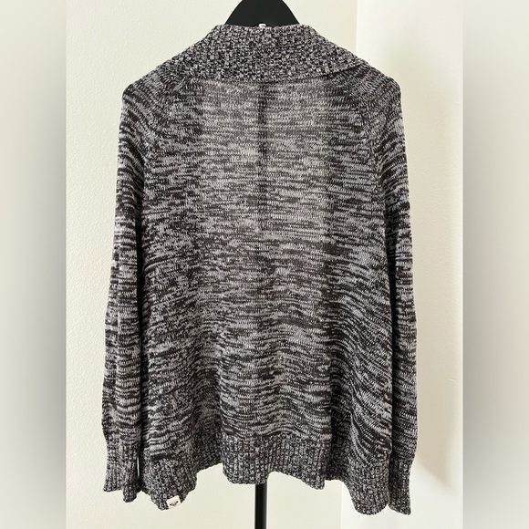 Roxy “Grandpa” Black and Gray Knit Cardigan - Picture 7 of 11